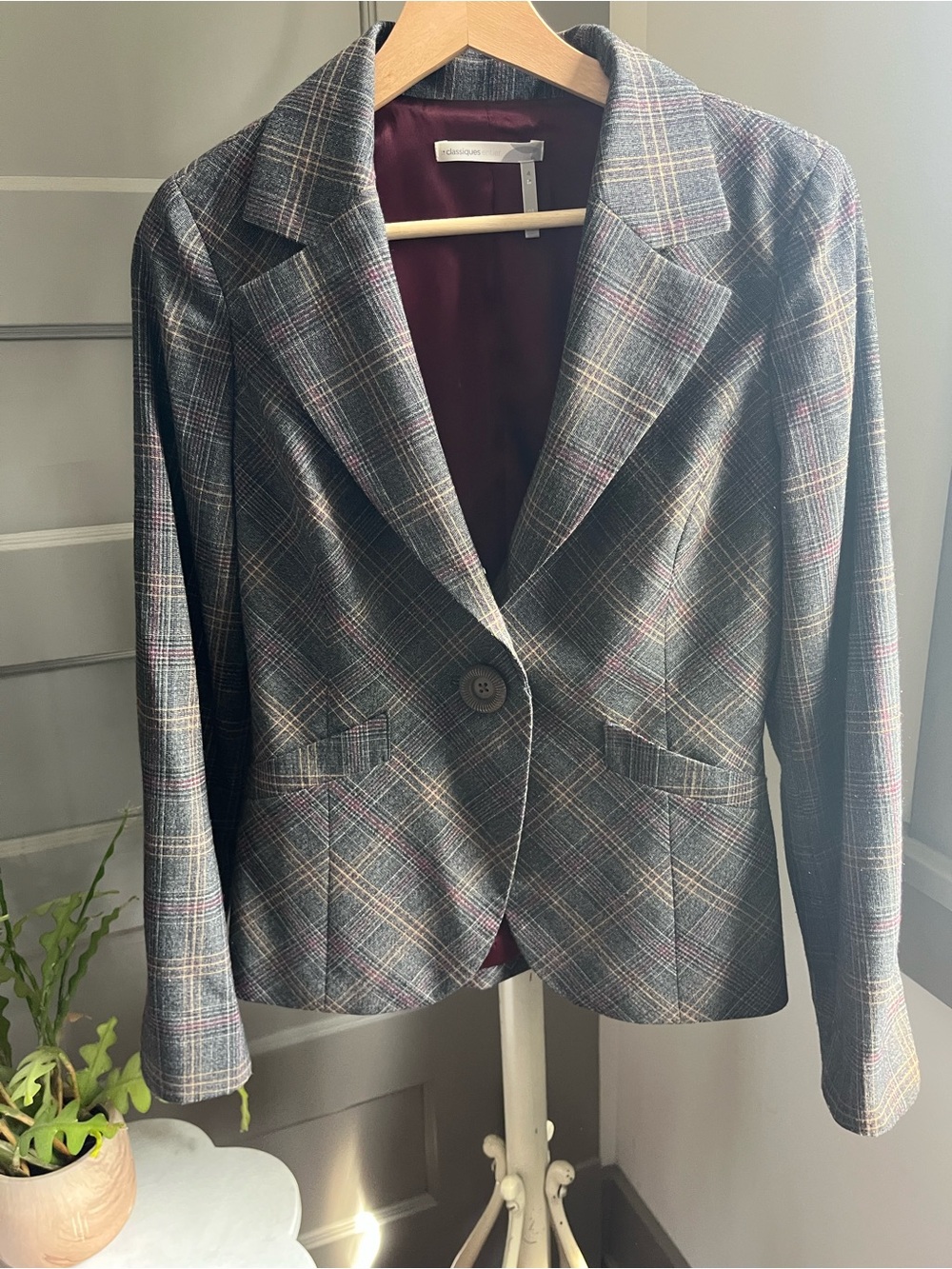 Gorgeous Classiques Entier Charcoal Plaid Single-Button Blazer Jacket -
